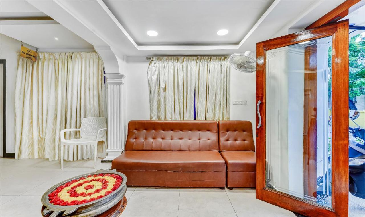 Treebo B Coral, 2 Km From Promenade Beach Hotel Пондичери Екстериор снимка