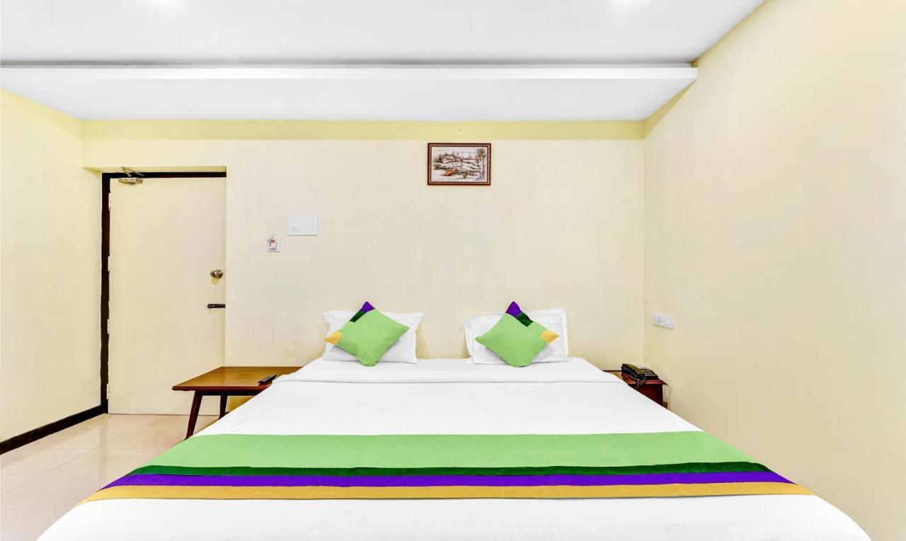 Treebo B Coral, 2 Km From Promenade Beach Hotel Пондичери Екстериор снимка