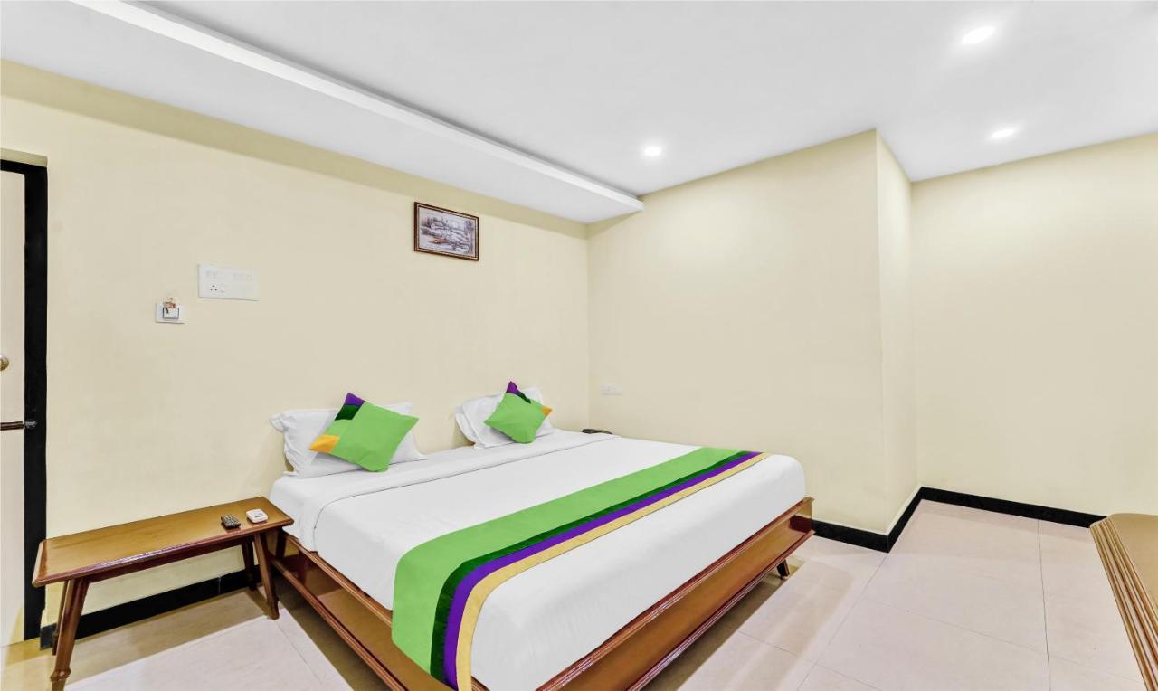 Treebo B Coral, 2 Km From Promenade Beach Hotel Пондичери Екстериор снимка